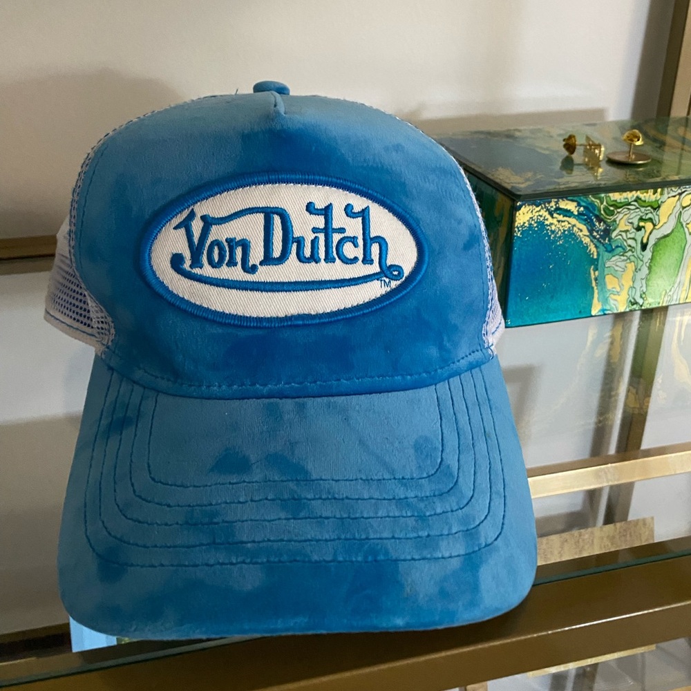 Von Dutch velvet hat